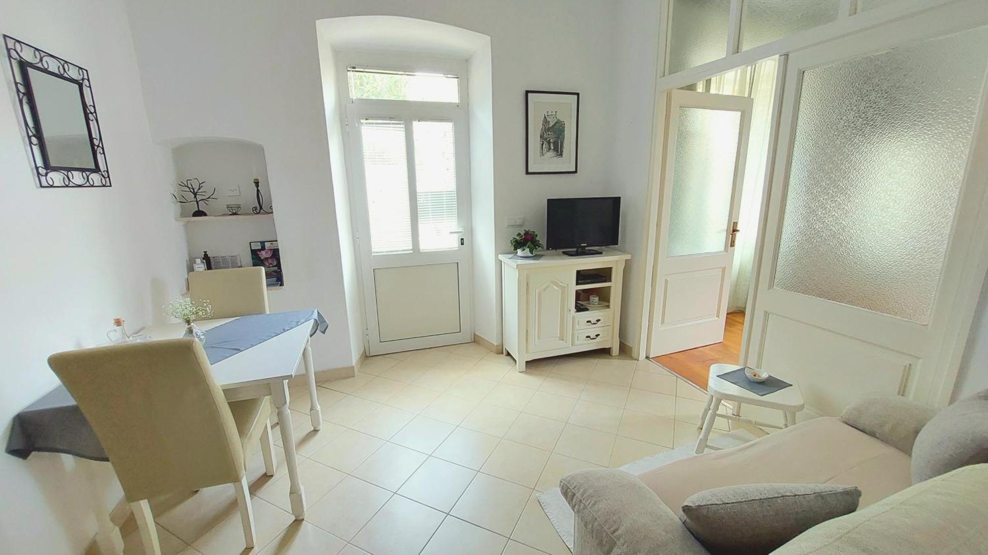 Apartments Rafaela コルチュラ 部屋 写真