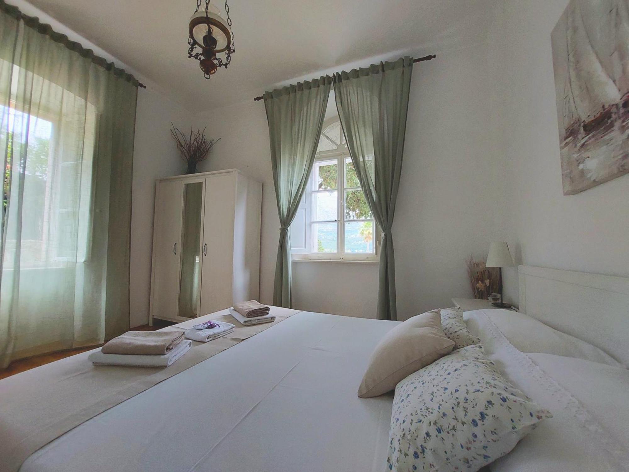 Apartments Rafaela コルチュラ 部屋 写真
